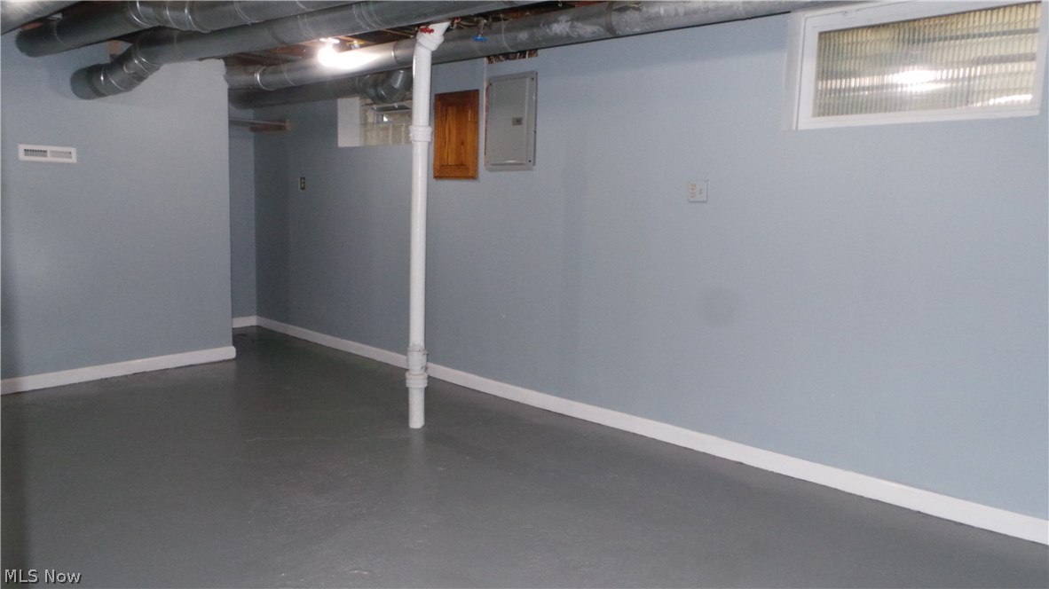 4714 Snow Road Cleveland, OH 44134 - Photo 23 of 25
