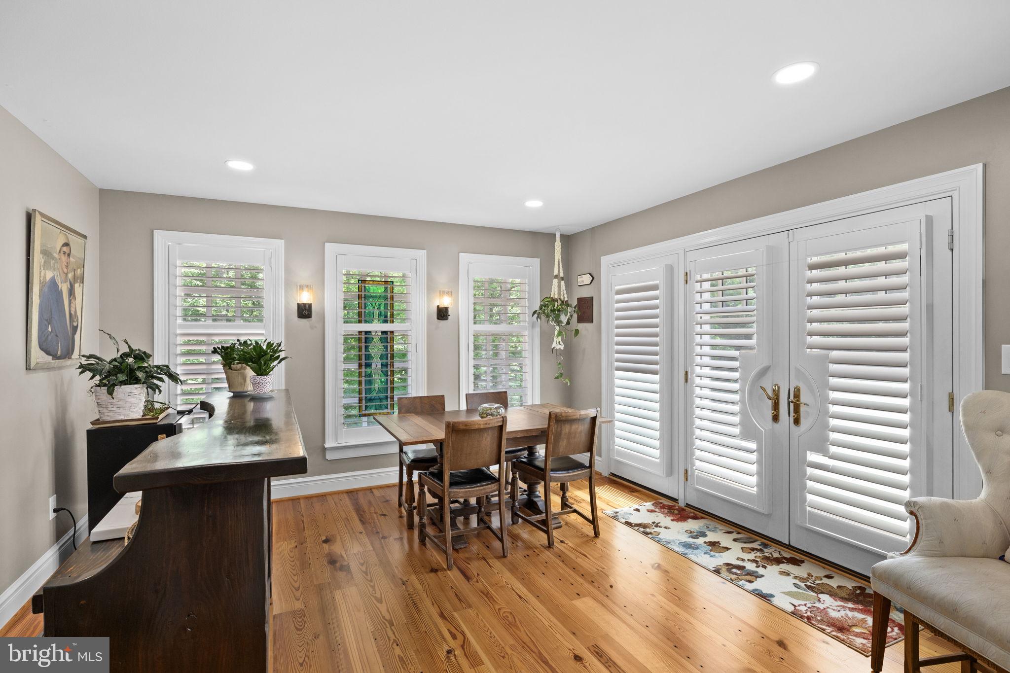 7409 River Road Fredericksburg, VA 22407 - Photo 20 of 140 Plantation Shutters