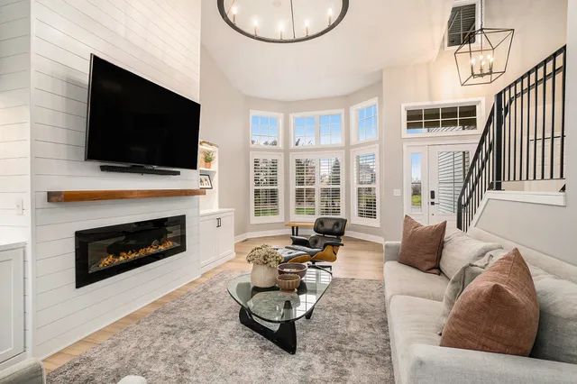 $549,900 | 5928 Preservation Drive, Hamilton, MI 49419