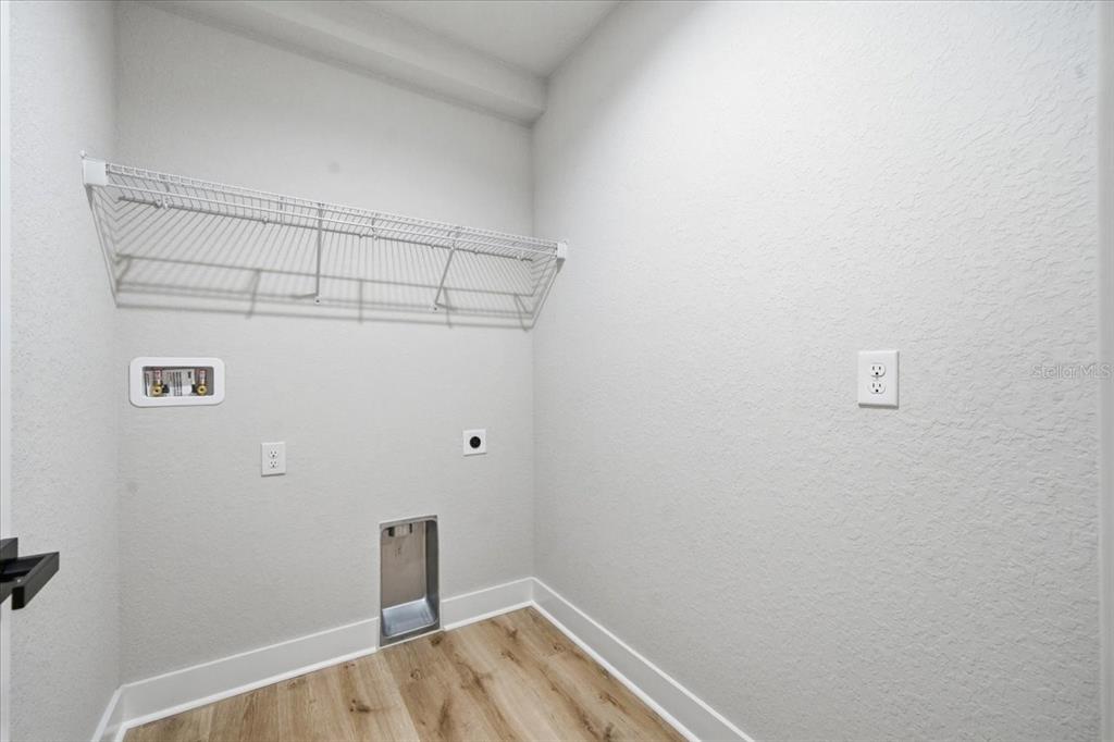 15212 Hawley Road Weeki Wachee, FL 34614 - Photo 23 of 25 a view of a small space