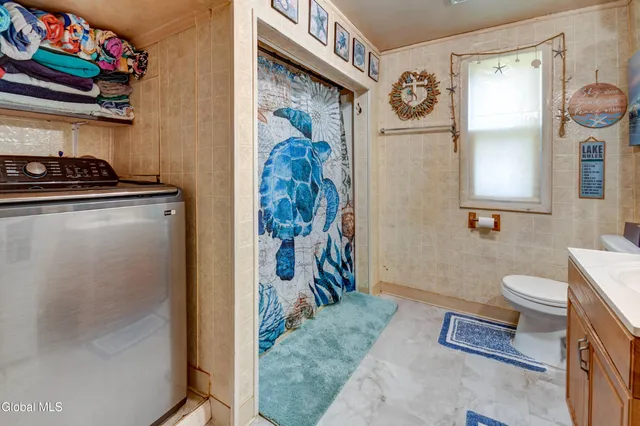 $215,000 | 176 Florida Avenue, Amsterdam, NY 12010