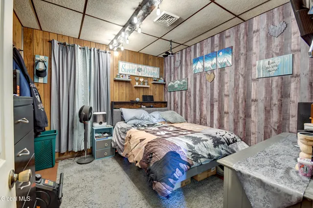 $215,000 | 176 Florida Avenue, Amsterdam, NY 12010