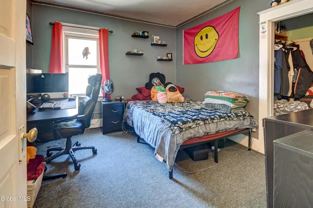 $215,000 | 176 Florida Avenue, Amsterdam, NY 12010