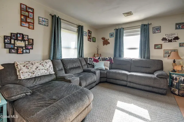 $215,000 | 176 Florida Avenue, Amsterdam, NY 12010