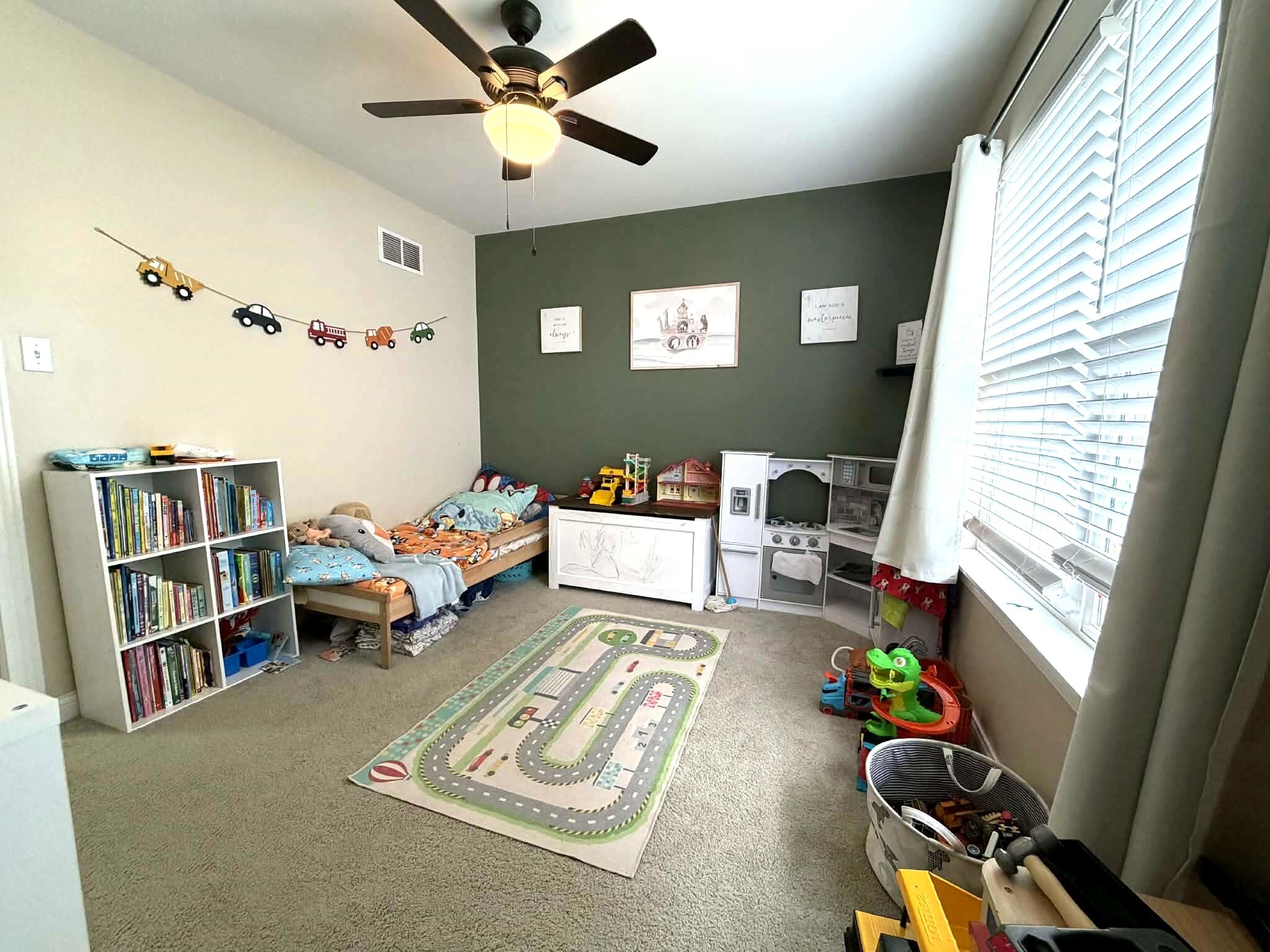 2303 Spring Run Lane Lowell, IN 46356 - Photo 9 of 17 2048x1536