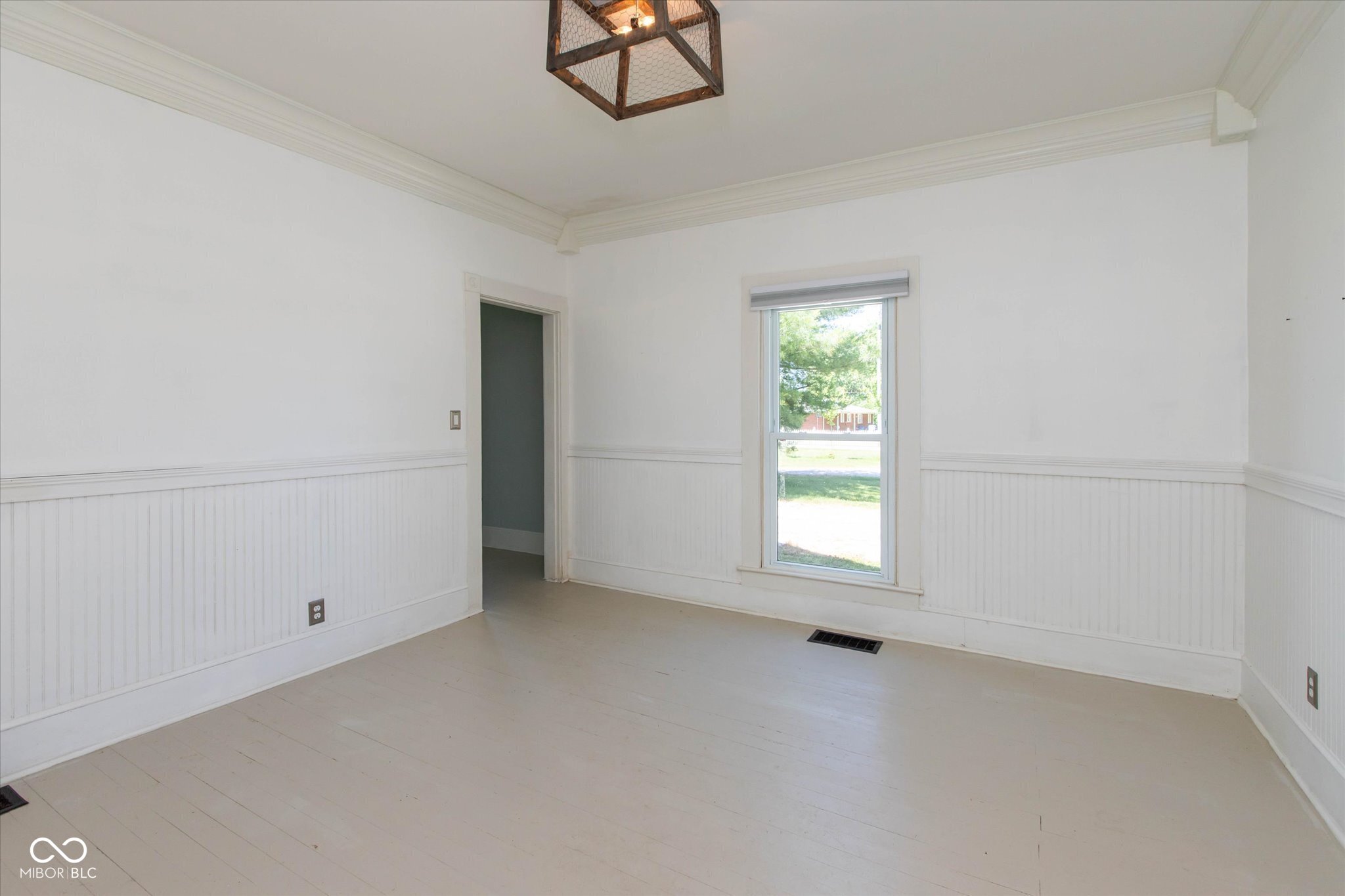 6862 Travis Road Greenwood, IN 46143 - Photo 8 of 37