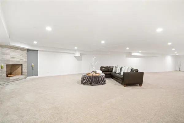 $1,650,000 | 21846 North Hickory Hill Road, Kildeer, IL 60047