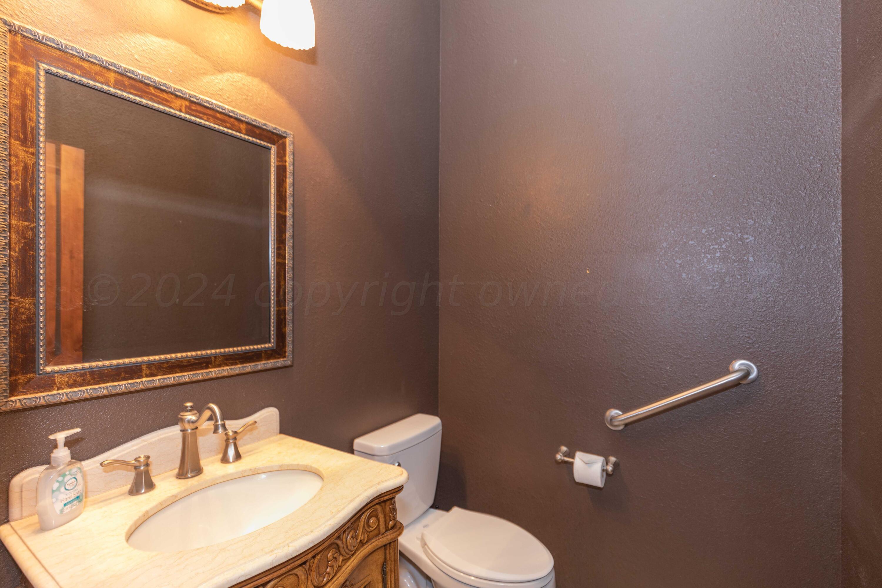 17 Cypress Point Amarillo, TX 79124 - Photo 31 of 72 POWDER BATH