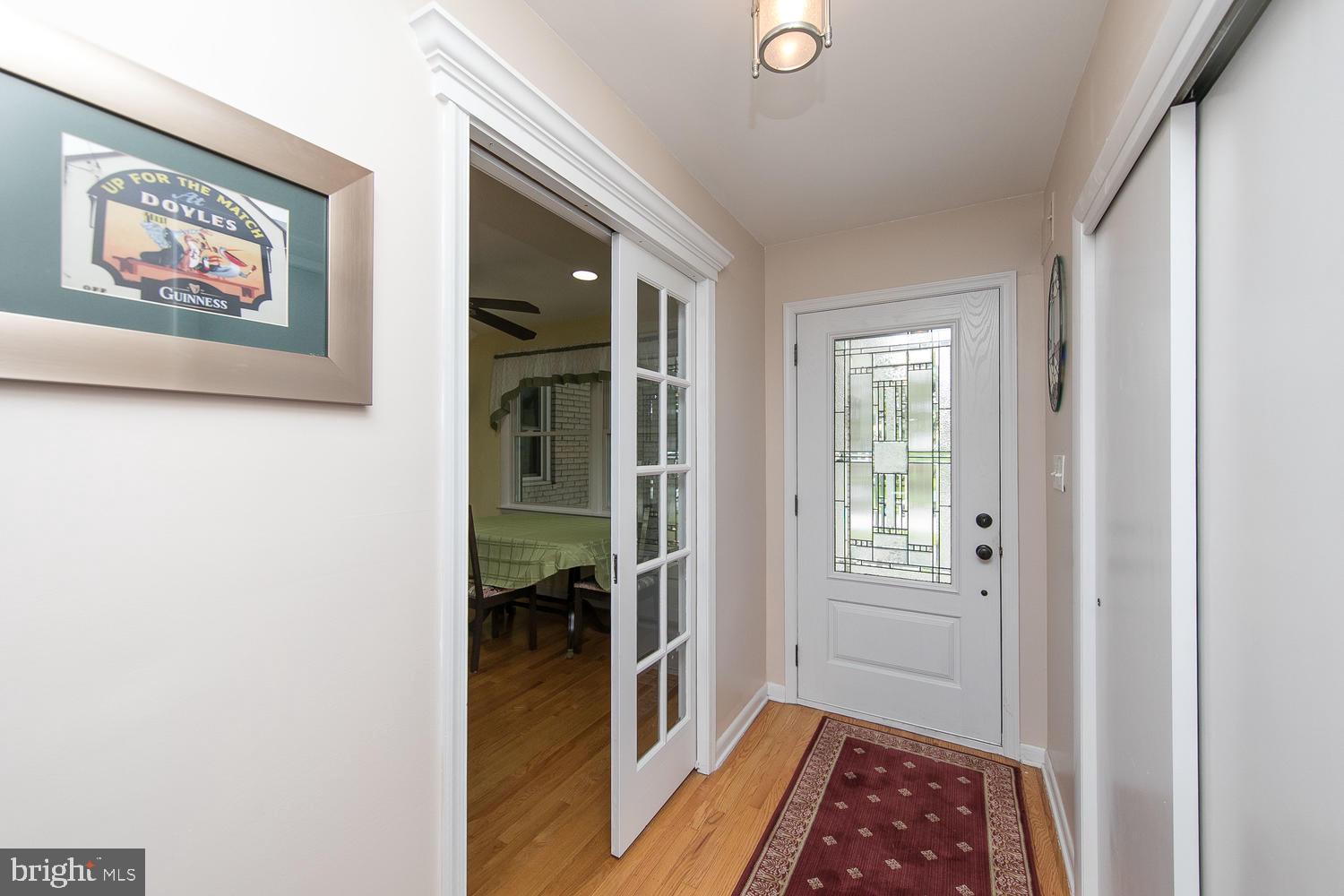 2013 Surrey Road Oreland, PA 19075 - Photo 3 of 29 Foyer
