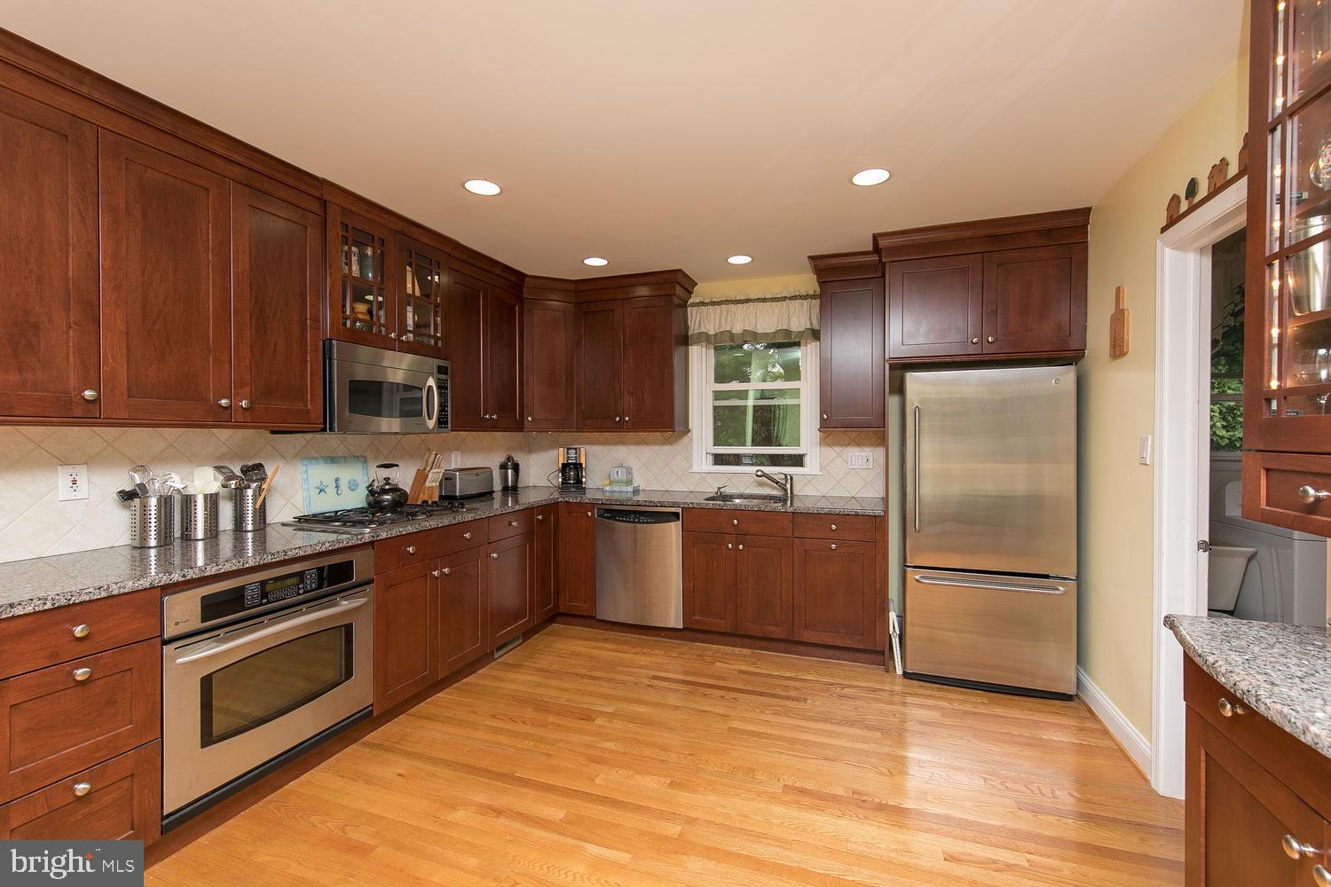2013 Surrey Road Oreland, PA 19075 - Photo 8 of 29 Kitchen