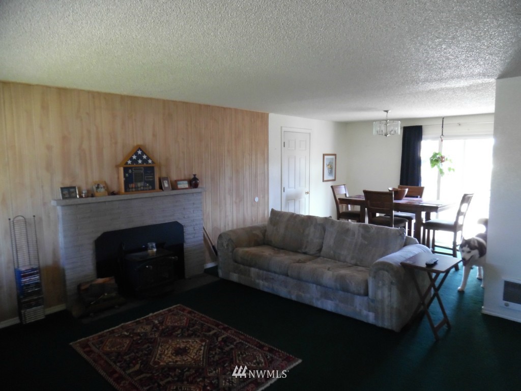 21517 Damson Road Bothell, WA 98021 - Photo 4 of 11