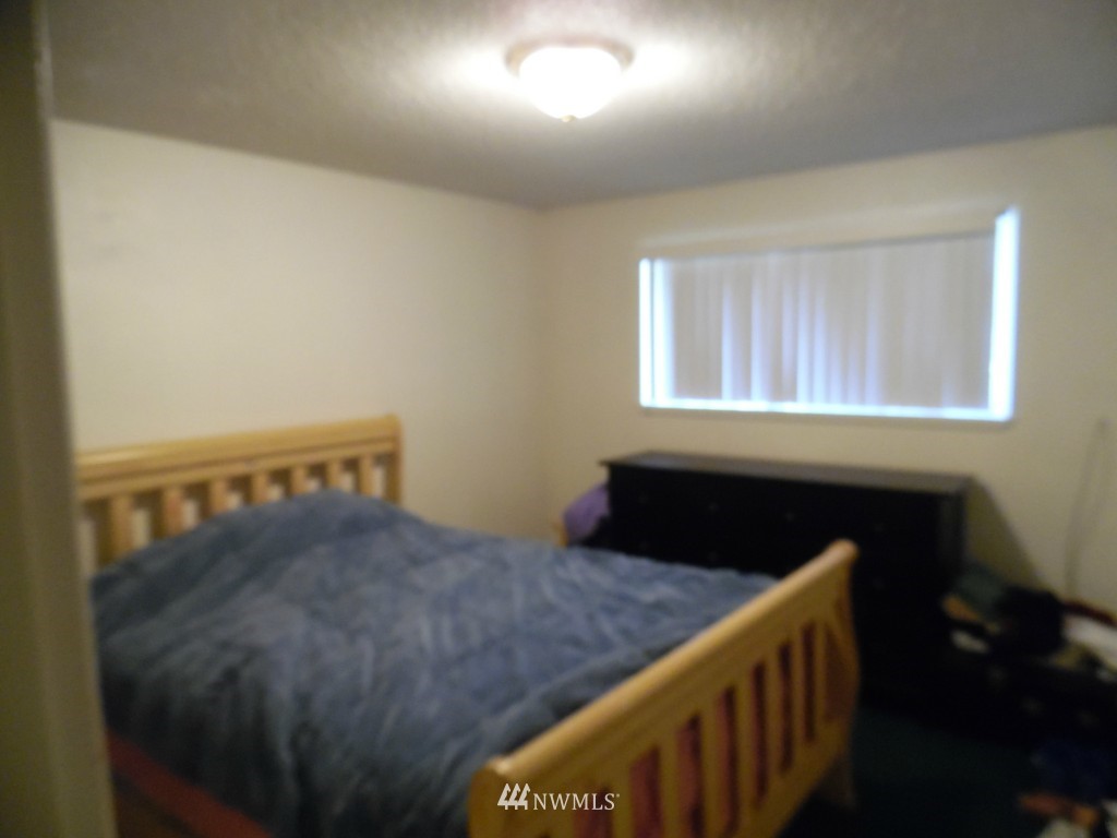 21517 Damson Road Bothell, WA 98021 - Photo 7 of 11