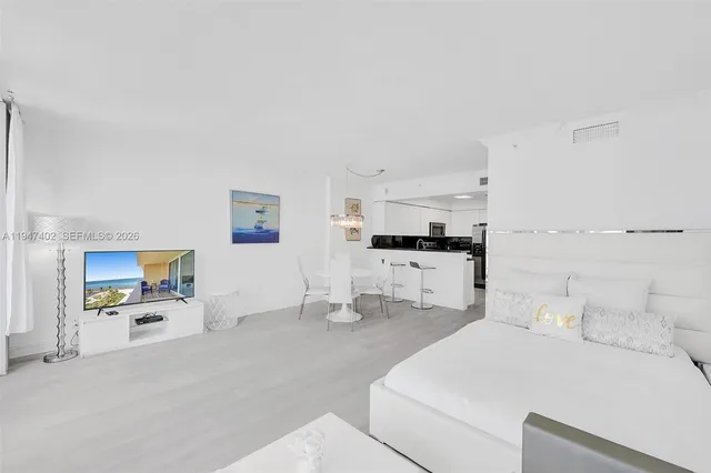 $2,450 | 2501 South Ocean Drive, Unit 905, Hollywood, FL 33019