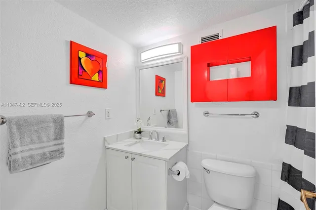 $2,450 | 2501 South Ocean Drive, Unit 905, Hollywood, FL 33019