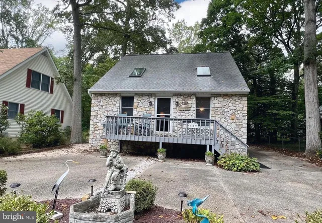 $2,300 | 33179 Woodland Court South, Lewes, DE 19958