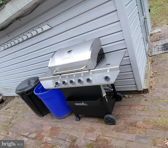 $2,300 | 33179 Woodland Court South, Lewes, DE 19958