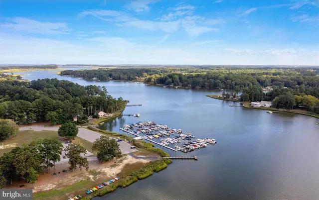 $2,300 | 33179 Woodland Court South, Lewes, DE 19958