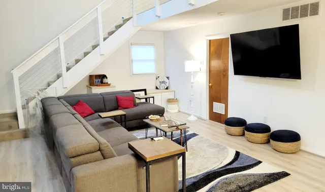 $2,300 | 33179 Woodland Court South, Lewes, DE 19958