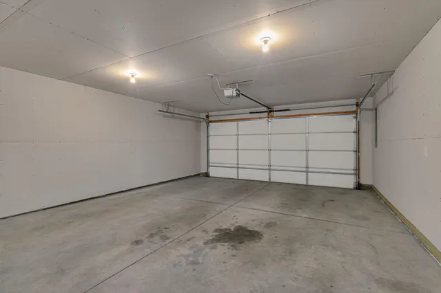 $220,000 | 647 Cottonwood Avenue, Litchfield, MN 55355