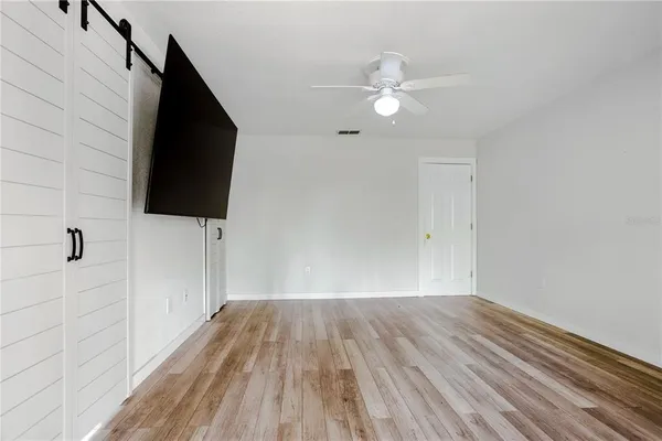 $299,900 | 26312 Sleepy Hollow Street, Sorrento, FL 32776