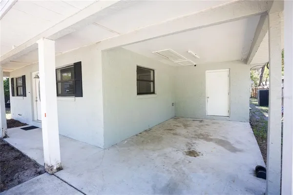 $299,900 | 26312 Sleepy Hollow Street, Sorrento, FL 32776