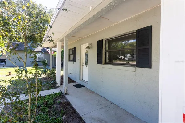 $299,900 | 26312 Sleepy Hollow Street, Sorrento, FL 32776