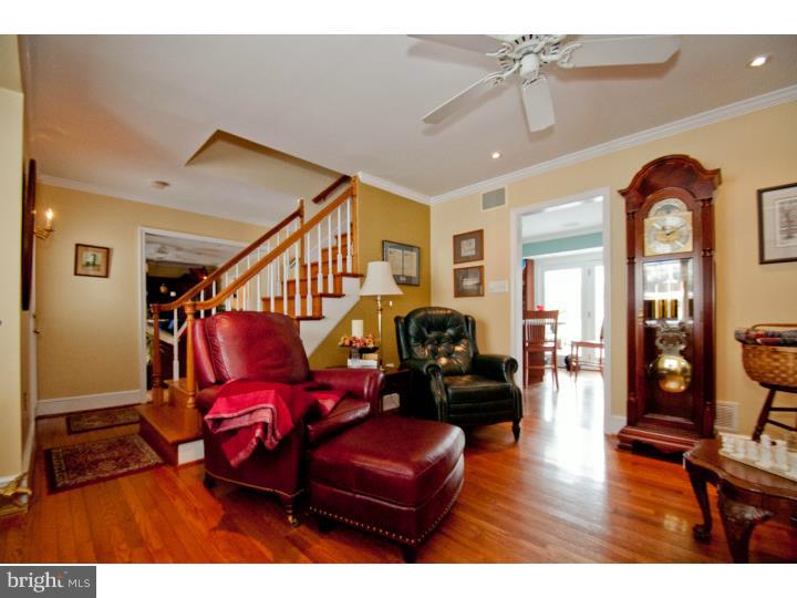 1346 Ridgeview Circle Downingtown, PA 19335 - Photo 2 of 25 Family Room