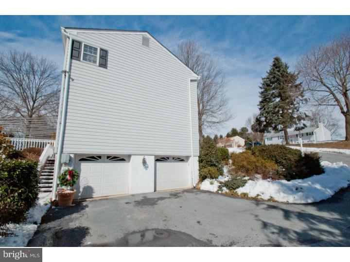 1346 Ridgeview Circle Downingtown, PA 19335 - Photo 24 of 25 Garage