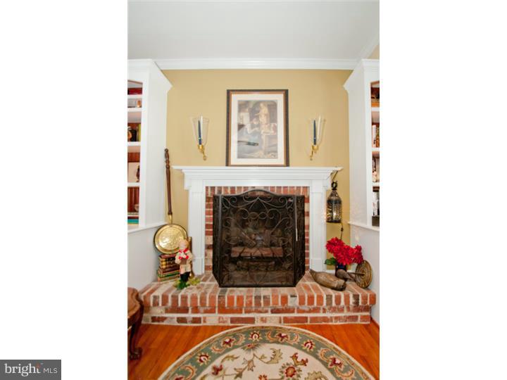 1346 Ridgeview Circle Downingtown, PA 19335 - Photo 4 of 25 Fireplace