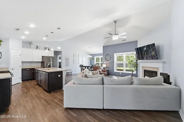 $2,595 | 292 Independence Boulevard, Newport, NC 28570