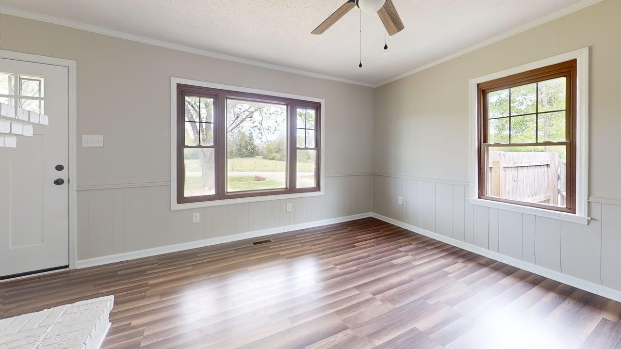 947 Snell Road Lewisburg, TN 37091 - Photo 4 of 18 Gallery Image 4