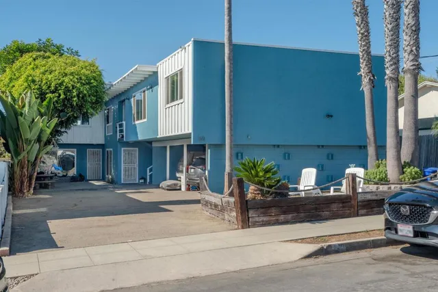 $3,125,000 | 160 Hemlock Avenue, Carlsbad, CA 92008