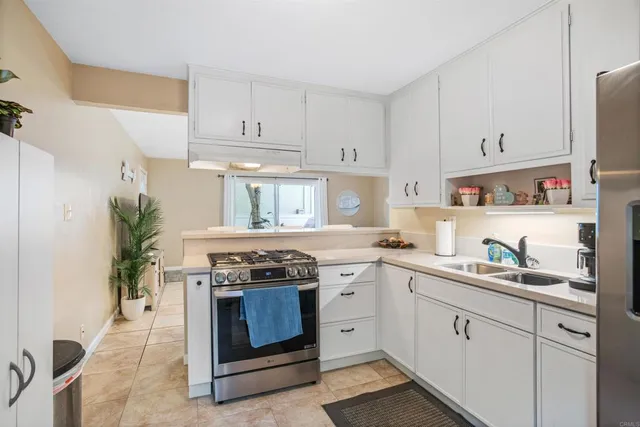 $3,125,000 | 160 Hemlock Avenue, Carlsbad, CA 92008