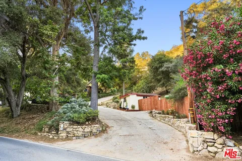 $1,499,000 | 774 Old Topanga Canyon Road, Topanga, CA 90290