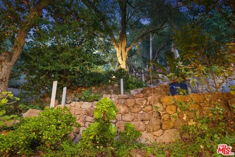 $1,499,000 | 774 Old Topanga Canyon Road, Topanga, CA 90290