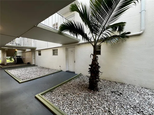 $1,850 | 4215 North University Drive, Unit 114, Sunrise, FL 33351