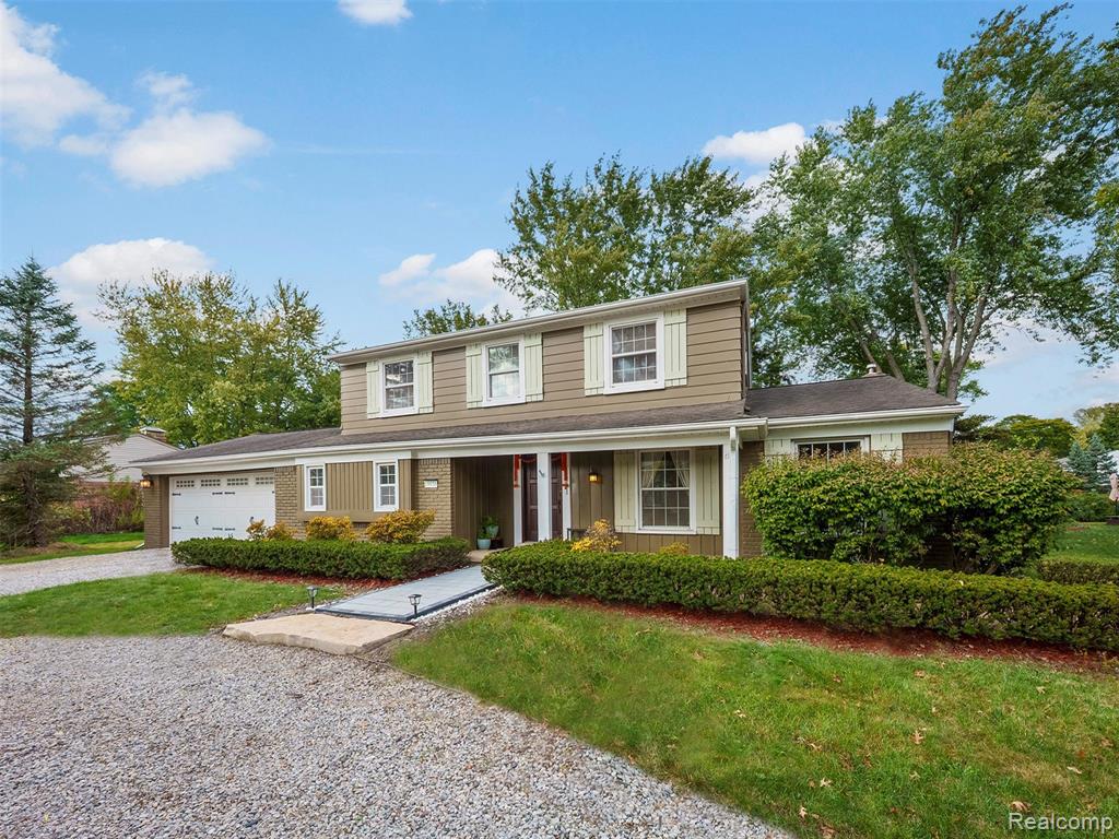 19938 Waltham Road Beverly Hills, MI 48025 - Photo 1 of 31