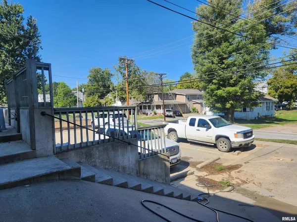 $499,900 | 502 South University Avenue, Carbondale, IL 62901