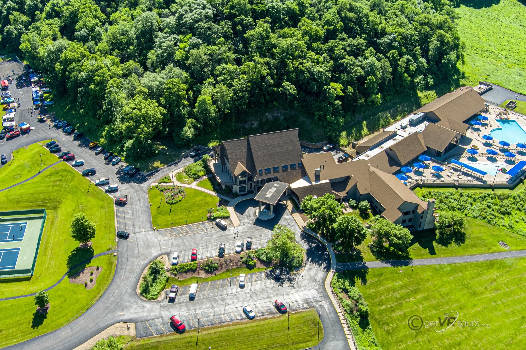93 Heatherdowns Lane Galena, IL 61036 - Photo 12 of 27 an aerial view of garden
