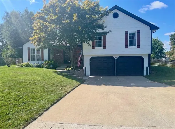 $330,000 | 1413 Northeast 113 Street, Kansas City, MO 64155