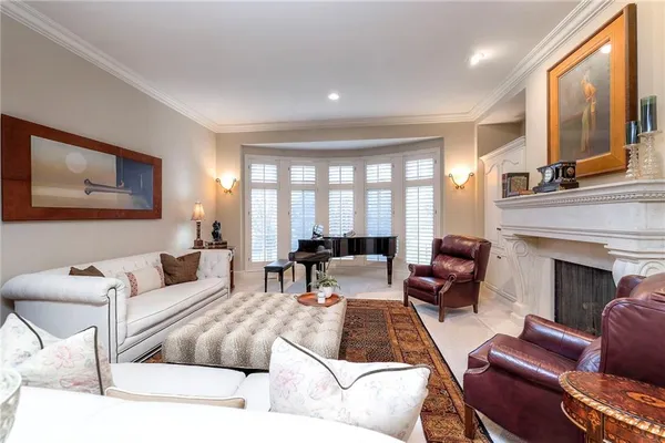 $1,395,000 | 10804 West 141st Street, Overland Park, KS 66221