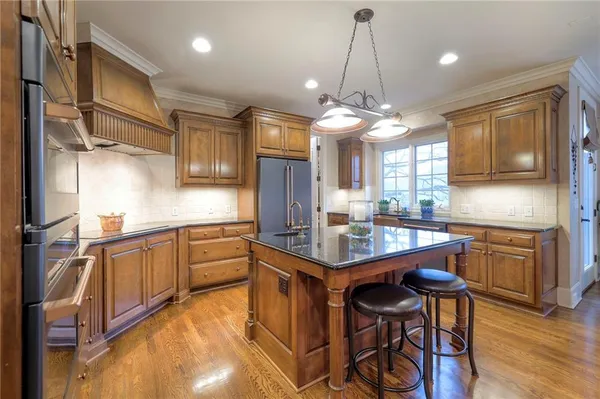$1,395,000 | 10804 West 141st Street, Overland Park, KS 66221