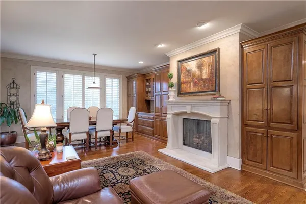 $1,395,000 | 10804 West 141st Street, Overland Park, KS 66221