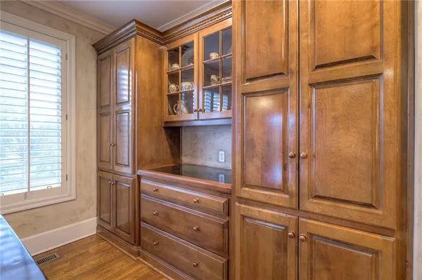 $1,395,000 | 10804 West 141st Street, Overland Park, KS 66221