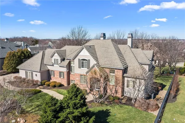$1,395,000 | 10804 West 141st Street, Overland Park, KS 66221