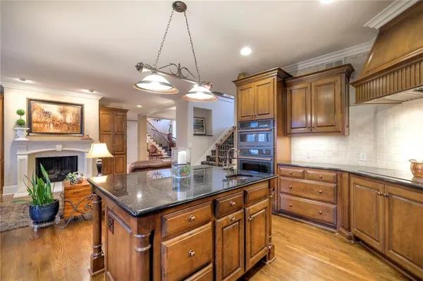$1,395,000 | 10804 West 141st Street, Overland Park, KS 66221