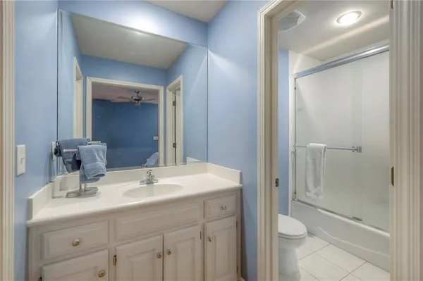 $1,395,000 | 10804 West 141st Street, Overland Park, KS 66221