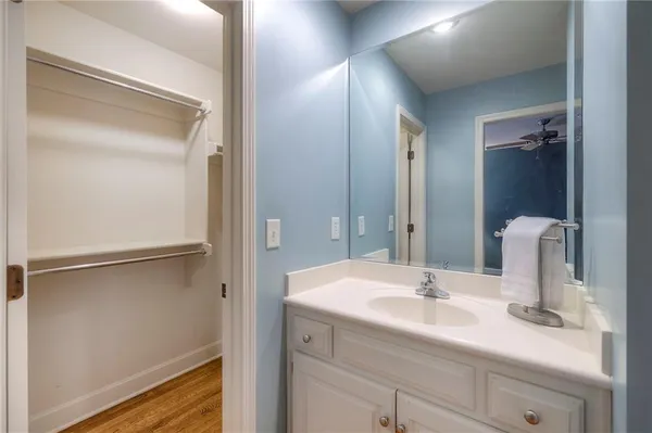 $1,395,000 | 10804 West 141st Street, Overland Park, KS 66221