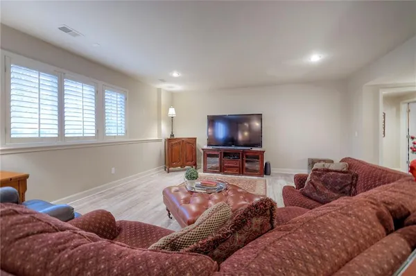 $1,395,000 | 10804 West 141st Street, Overland Park, KS 66221