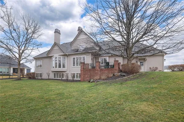 $1,395,000 | 10804 West 141st Street, Overland Park, KS 66221